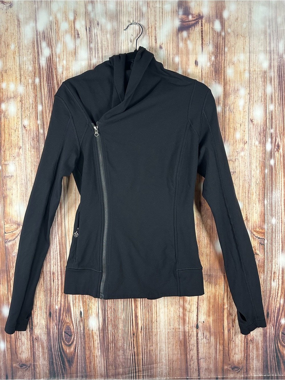 Lululemon Athletica Women’s Jacket Size 6
Black Full Zip